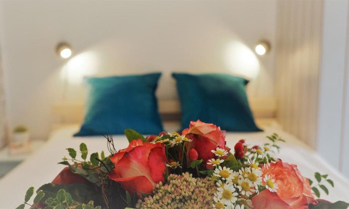 Luhe Apartment | Frida: Delightful Studio with Sunny Terrace, Rated 9.3/10