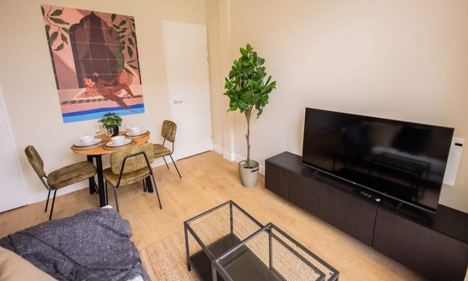 Hillegersberg-Zuid Apartment | Friendly 2 Bed Serviced Apartment 54m2 -MST40F-