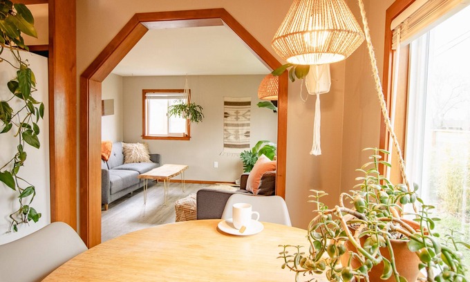 Friendly House | Charming Alley Bungalow: Private Oasis Near UO & Pool