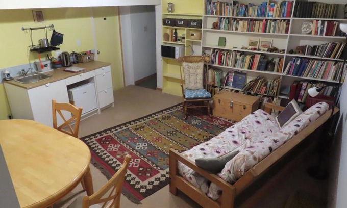 Golden House | Friendly Footprint B and B