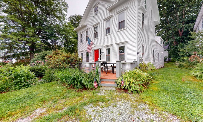 Castine House | Cozy Condo Retreat with Free WiFi in Downtown