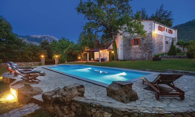Slime House | Friendly house in idyllic surroundings
