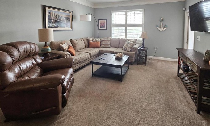 Calabash Apartment | Pet-Friendly Haven: Friends Delight with Pool & Family Fun