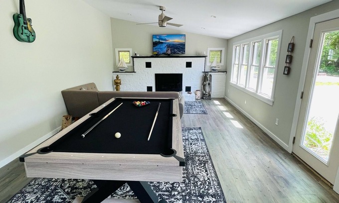 Lower Township House | Ideal Friends & Family Getaway with Oceanfront Views