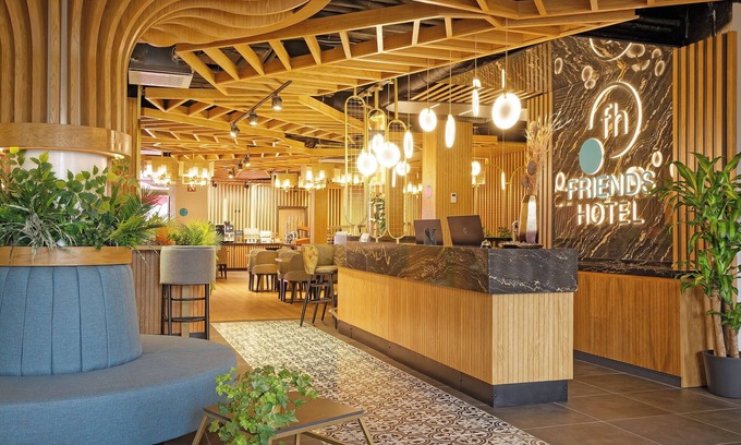 West Hotel | Convenient Friends Hotel Düsseldorf Airport with Breakfast