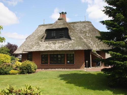 Grellsbull House | Cozy Cottage in Humptrup with Hot Tub & Family-Friendly Amenities