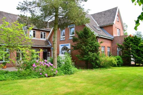 Nieblum House | Pet-Friendly Friesenhof Nieblum with Hot Tub & Breakfast