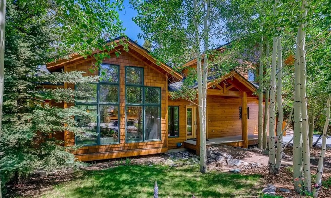 The Reserve Cabin | Inviting Frisco Cedar 225: Family-Friendly Escape with Spa