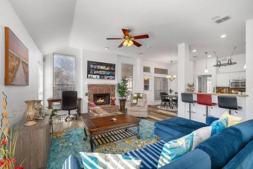 Frisco House | Pet-Friendly Frisco Escape Oasis with Spa & Hot Tub