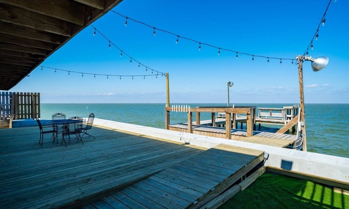 Rockport Cottage | Experience Comfort at Frisco Flats with Oceanfront Views