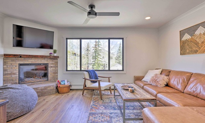 Frisco House | Cozy Frisco Townhome: Walk to Main Street & Enjoy Spa!