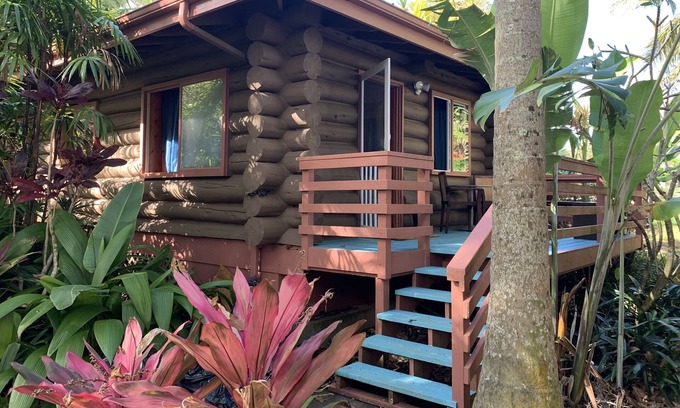 Kukuihaele Cabin | Family-Friendly Cabin Retreat by Waipio Valley with Spa