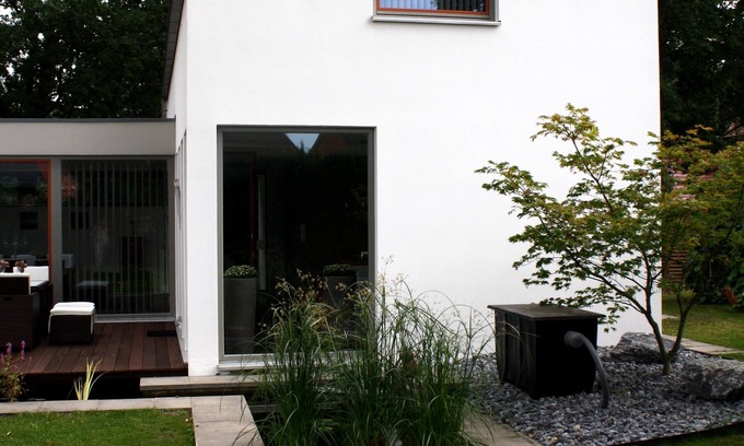 Wadelheim House | Unique Retreat for Individualists: Pet-Friendly & Family-Safe