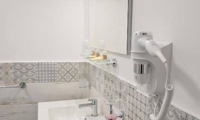 Villa Grazia di Carini House | Cozy Nfacci Quadruple Room with Kitchen & Child-Friendly Amenities
