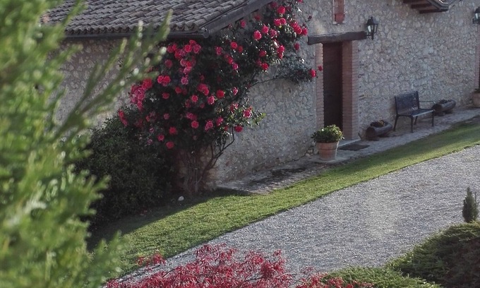 Fassinoro House | Discover a Unique Stone Retreat with Spa & Breakfast