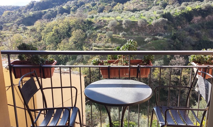 Badolato House | Explore Badolato Borgo e Mare: Oceanfront Bliss Awaits