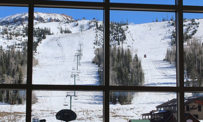 Brian Head Condo | Panoramic Views & Garage Access for Your Next Getaway