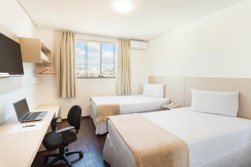 Padre Eustaquio Hotel | Pet-Friendly Front Hotel Expominas with Great Amenities