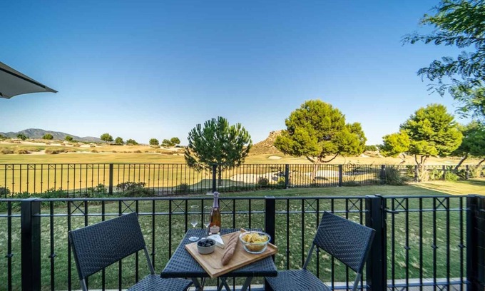 Caserio Los Tarquinos Apartment | Prime Golf Course Retreat with Private Jacuzzi & Ocean Views