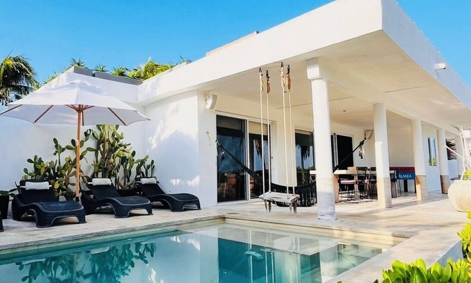 Sisal Villa | Premier House with Private Pool and Spa Amenities