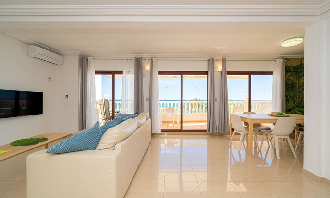 Coveta Fuma Apartment | Family-Friendly 3-Bed Apartment with Spa & Hot Tub Access