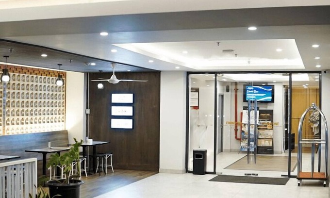 Jakarta Hotel | Guest Rated 10/10 at Front One Boutique Hotel Taman Anggrek