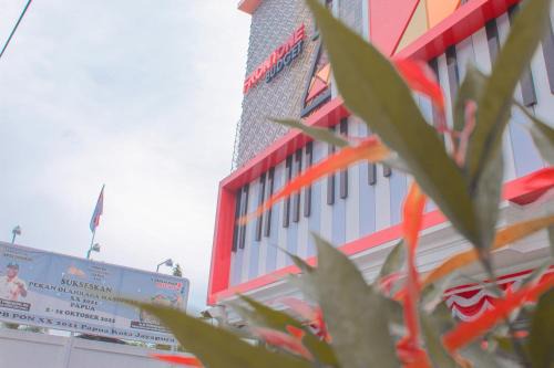 Waena Hotel | Budget-Friendly Front One Abepura with Great Amenities