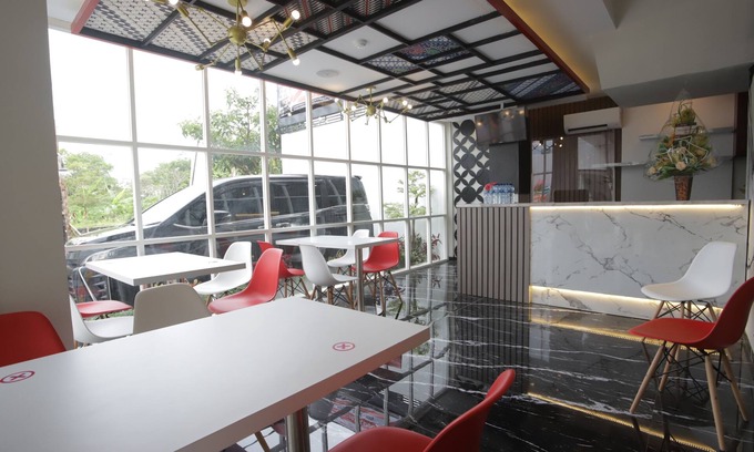 Boyolali Hotel | Budget-Friendly Stay at Front One Budget Boyolali Hotel