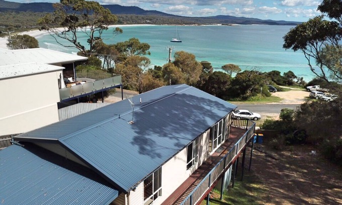 Binalong Bay House | Beachfront Retreat with Ocean View and Family-Friendly Amenities