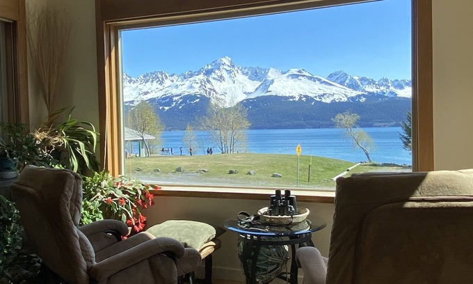 Seward House | Front Row Bed and Breakfast: Rated 9.6, Spa & Restaurant Included
