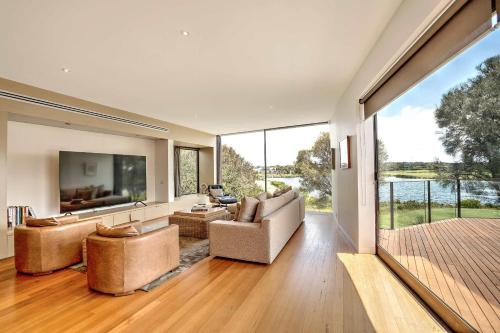 Torquay House | Front Row Golf & Lake Views Luxe Coastal Retreat