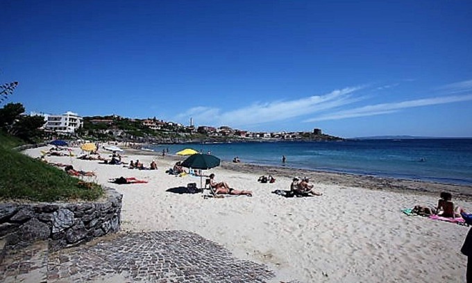 Portoscuso Villa | Front sea villa next to the beach, 5 min from town, shops, restaurant