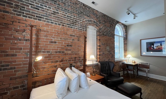 Wilmington Historic District Bed & Breakfast | Unforgettable Stays at Front Street Inn - Rated 9.6/10