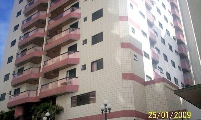 Vila Assuncao Apartment | Oceanfront Apartment with Pool and Ocean View – 10/10 Rated