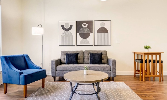 Cole-Noble District Apartment | Frontdesk | 1 BR Apt by Soldiers Monument