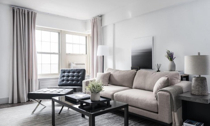Central West End Apartment | Exceptional 1 BR City Apt Steps from STL Art Museum