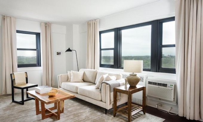 Central West End Apartment | Welcoming 1 BR Apartment Steps from Soulard Market