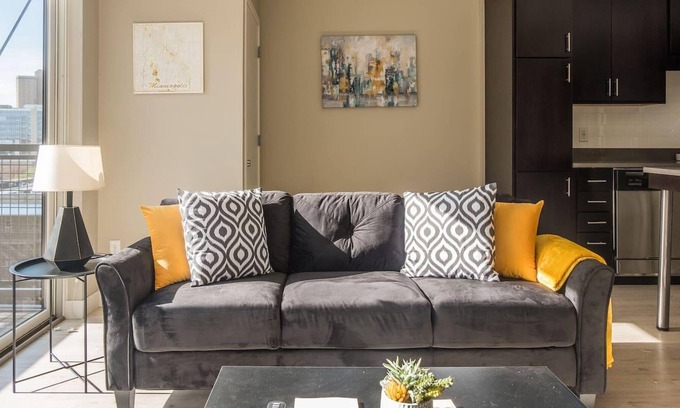Northeast Minneapolis Apartment | Frontdesk | Sleek Minneapolis 1BR near the River