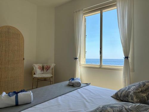 Mazzaro Apartment | FronteMare Isola Bella Apartment by Taormina Holidays