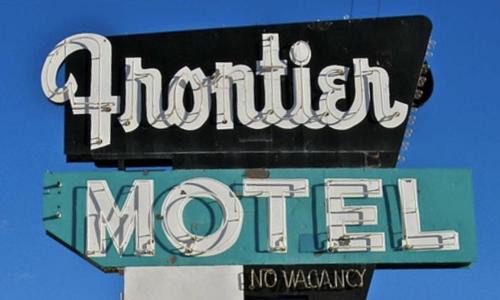 Cuba Hotel | Pet-Friendly Frontier Motel: A Family Getaway Awaits