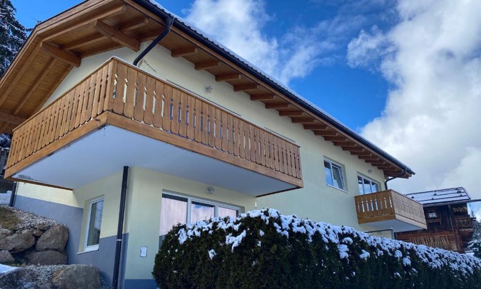 Hundsdorfl Apartment | Charming Frozen Time Apartments: 8.9/10 & Pet-Friendly Bliss