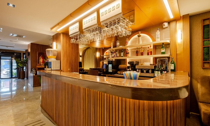 Arnavutkoy Hotel | Convenient FRT Airport Hotel with Family-Friendly Amenities