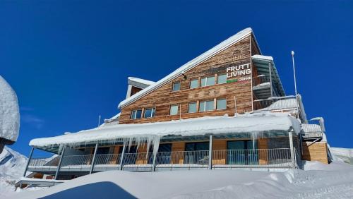 Melchsee-Frutt Hotel | Family-Friendly Frutt Living with Top-Rated Dining Experience