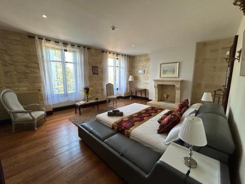 Virsac Hotel | Château Julie: Family-Friendly Stay with Top-Rated Dining