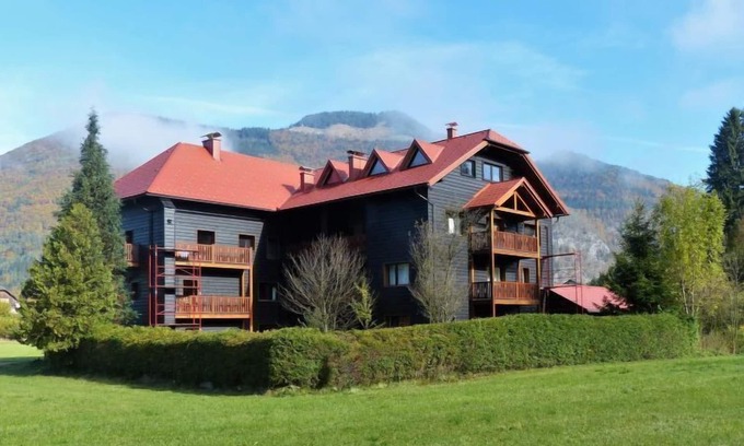 Muhldorf Apartment | Family-Friendly Fuchsbau with Lake Views & Spa Amenities