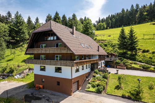 Seebach Apartment | Fuchsmichelhof 3: Ideal for Families and Pet Lovers