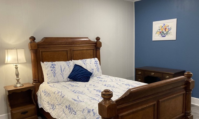 Reading Apartment | Ideal First Floor Apartment Near West Reading & Alvernia Uni