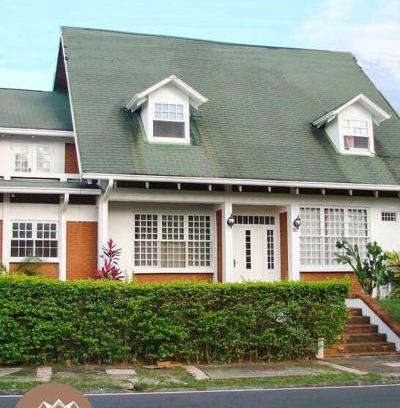 Ciudad Cariari House | Convenient 11BR Family Retreat Near SJO Airport