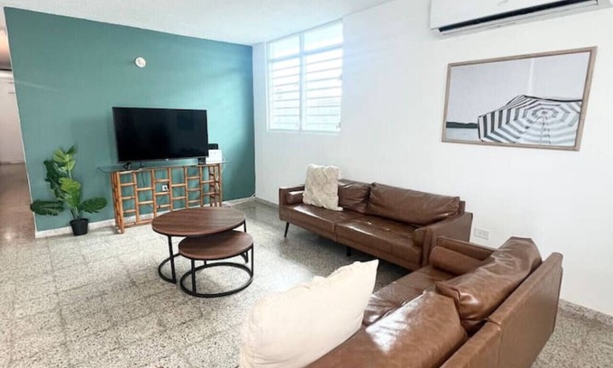 Hoyo Mulas House | Full House Near Airport
