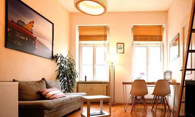 Zentrum-Sued Apartment | Budget-Friendly FULL HOUSE Studios with Free WiFi & Breakfast